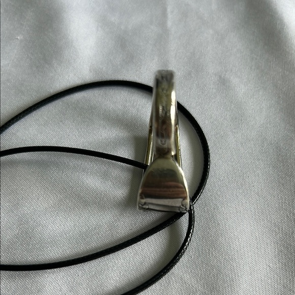 Oneida Stainless Steel Heart Pendant Necklace - Picture 11 of 13